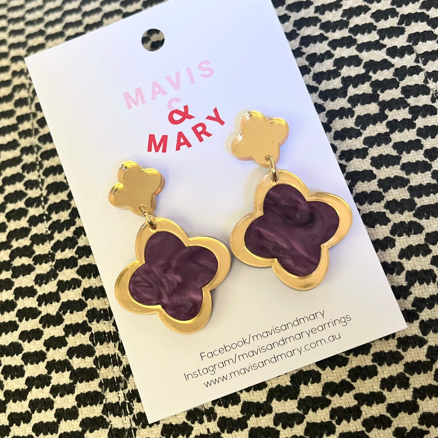 Four leaf clover - Purple marble