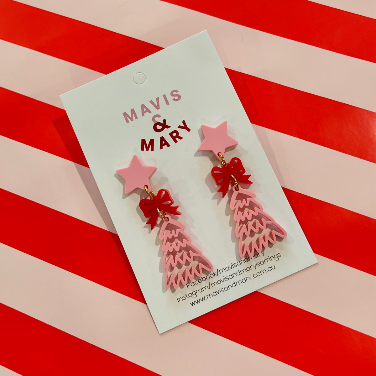 Christmas tree Pink bow cut out