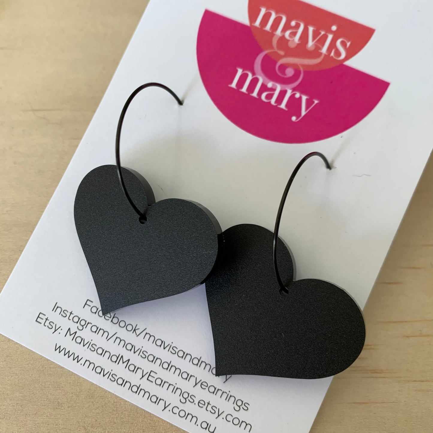 Love hearts - black hoops