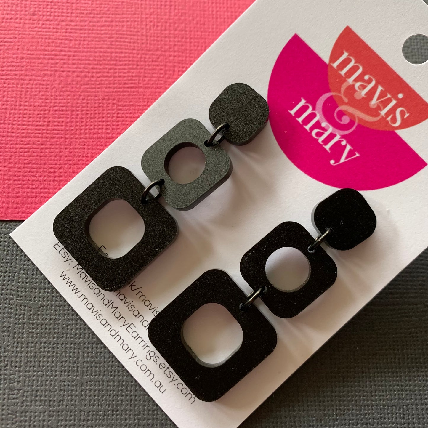 Black dangles - rounded squares